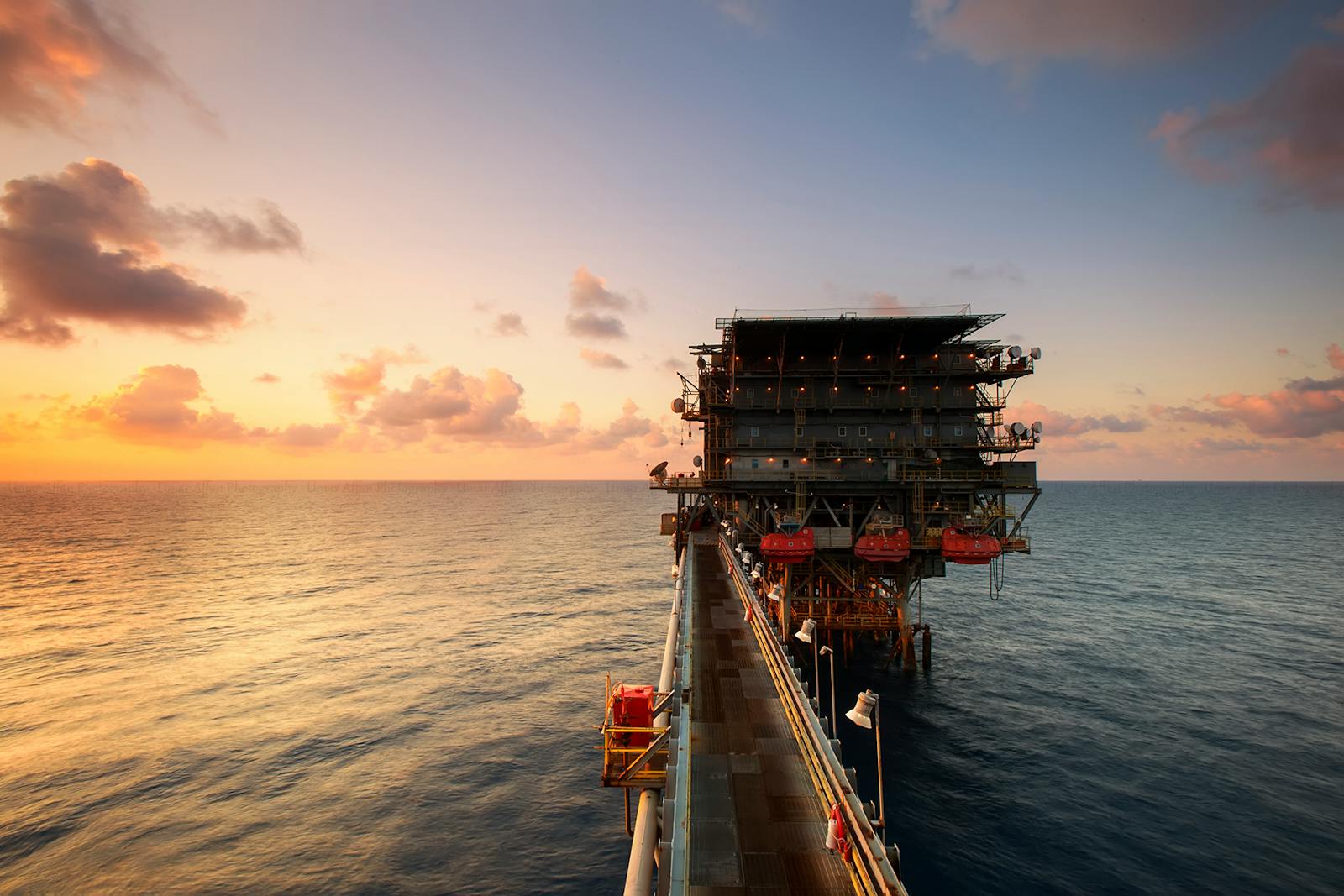 ADNOC inks 15-year LNG deal with IndianOil, set to become its biggest buyer from 2029